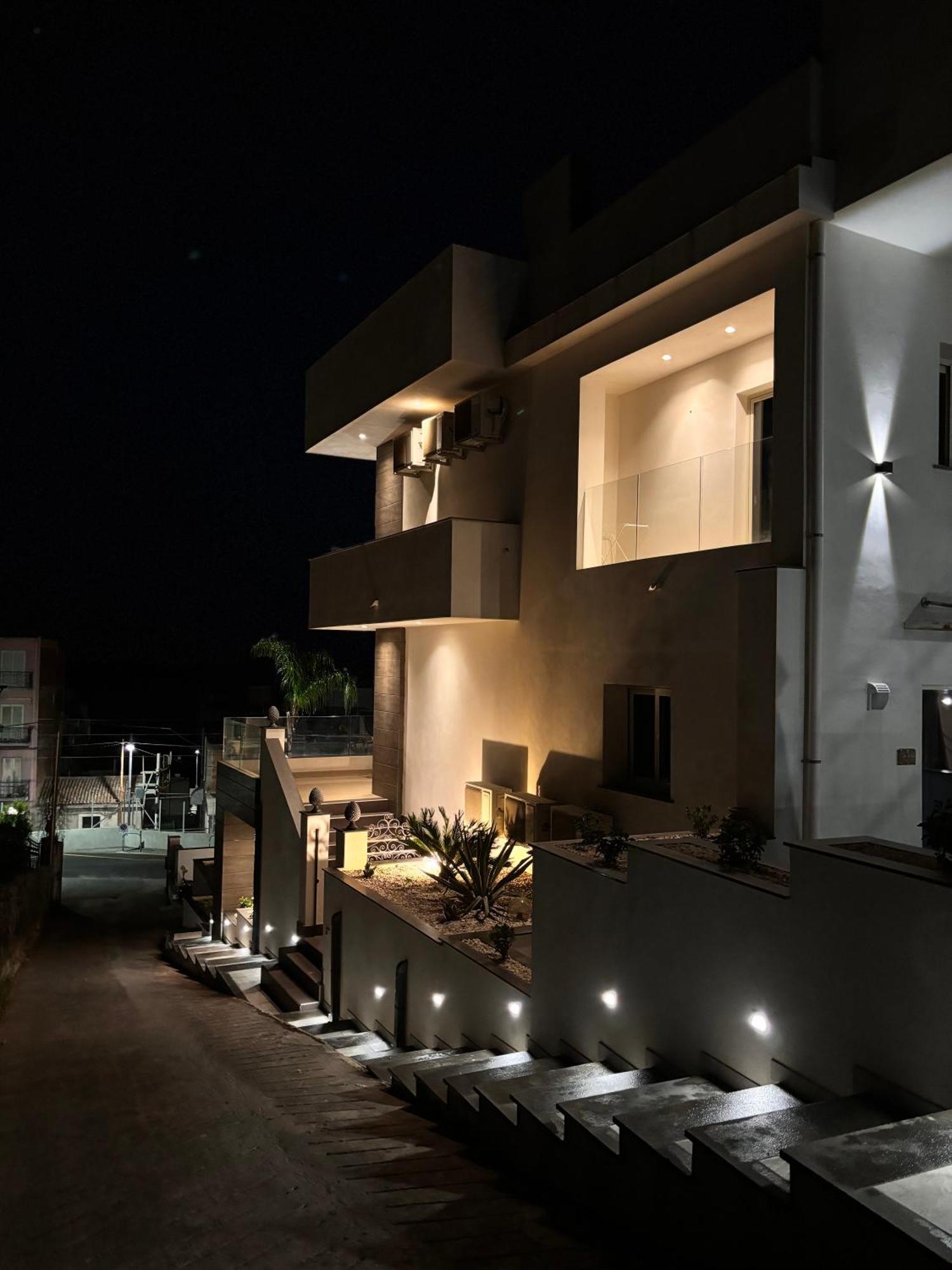 Ig - "Villa Don Antonio" Apartments Джардини-Наксос Экстерьер фото