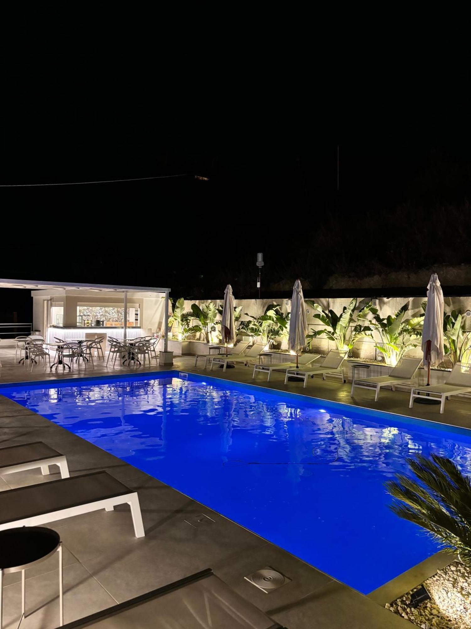 Ig - "Villa Don Antonio" Apartments Джардини-Наксос Экстерьер фото