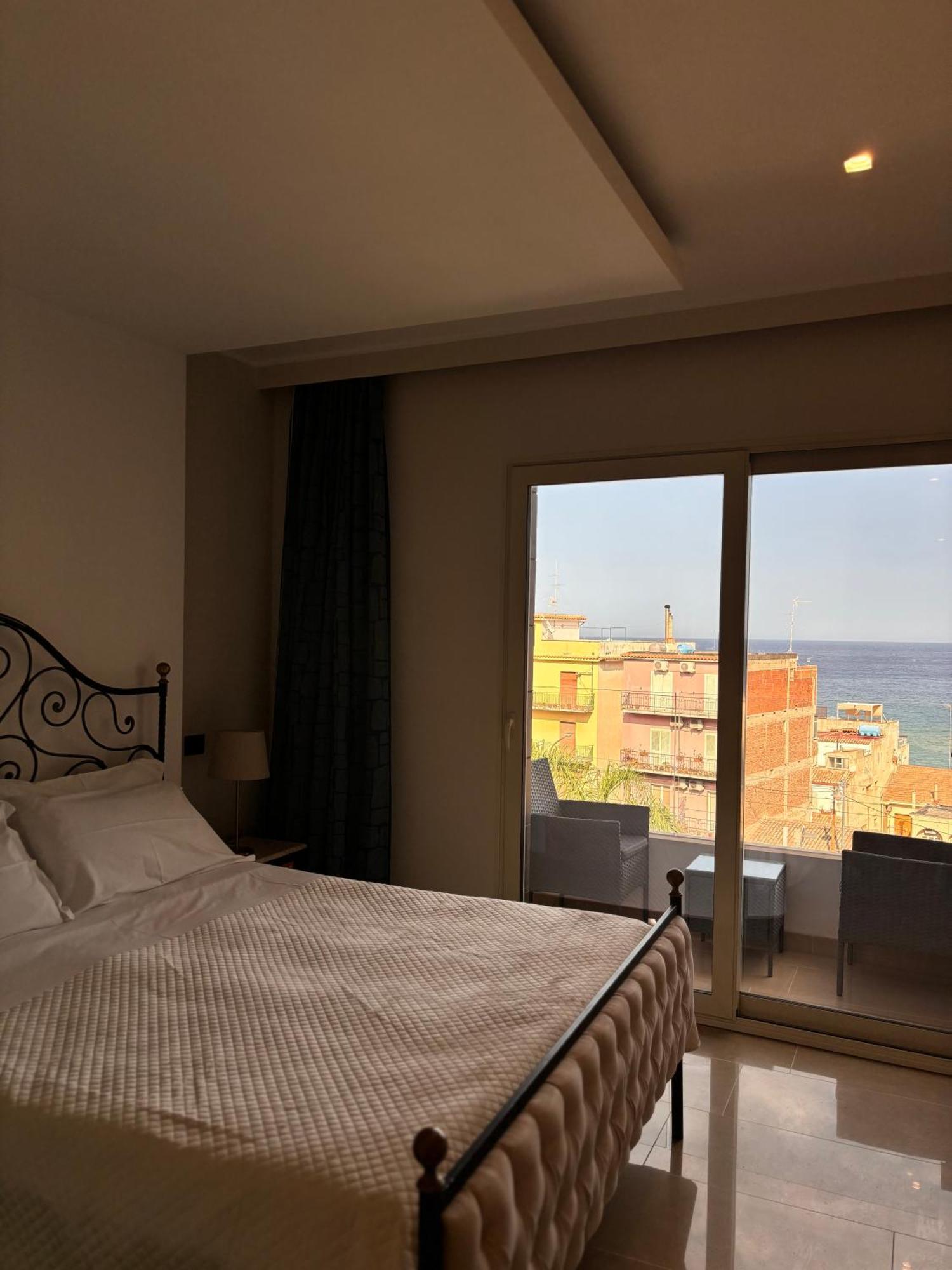 Ig - "Villa Don Antonio" Apartments Джардини-Наксос Экстерьер фото
