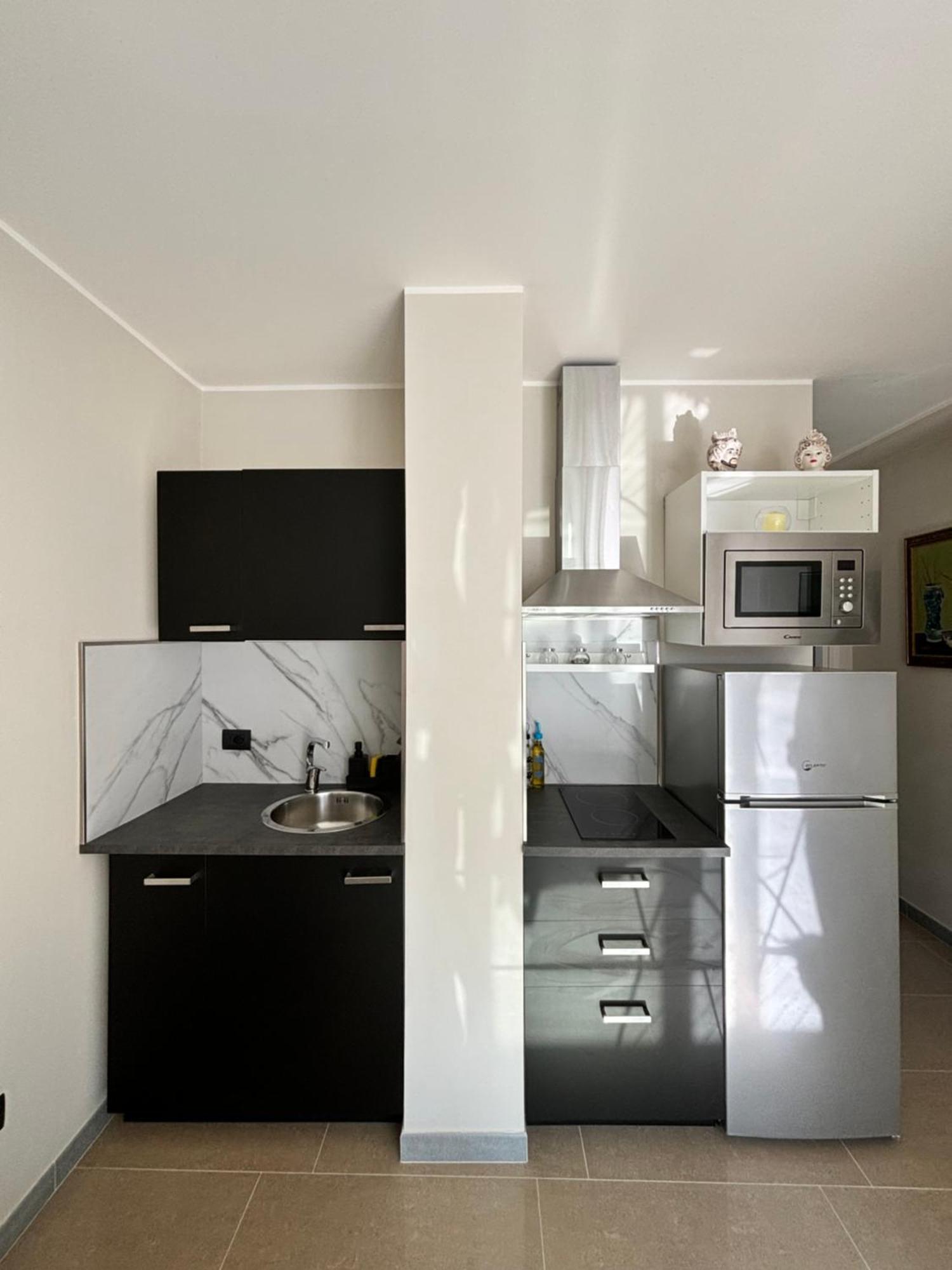 Ig - "Villa Don Antonio" Apartments Джардини-Наксос Экстерьер фото