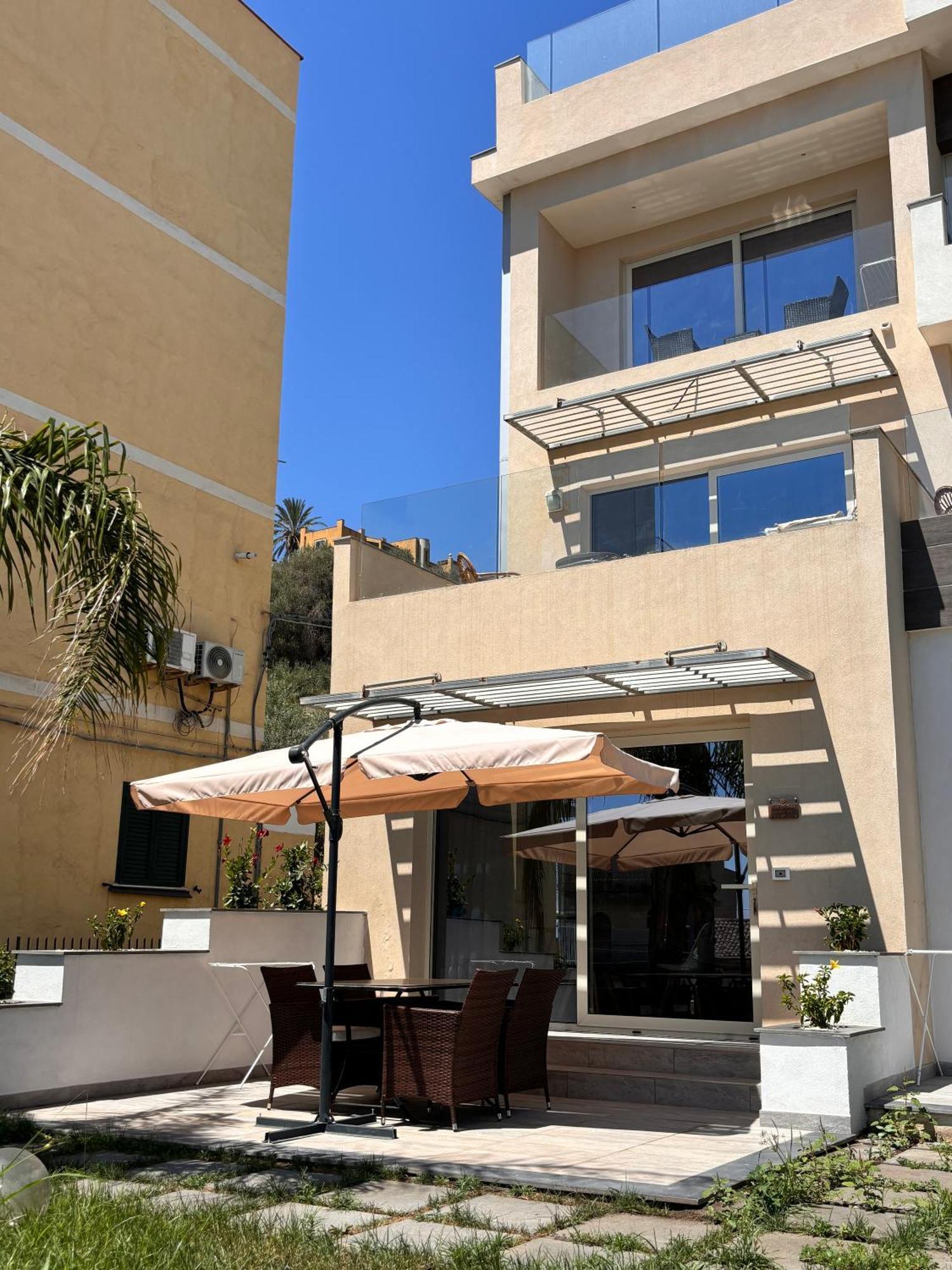 Ig - "Villa Don Antonio" Apartments Джардини-Наксос Экстерьер фото