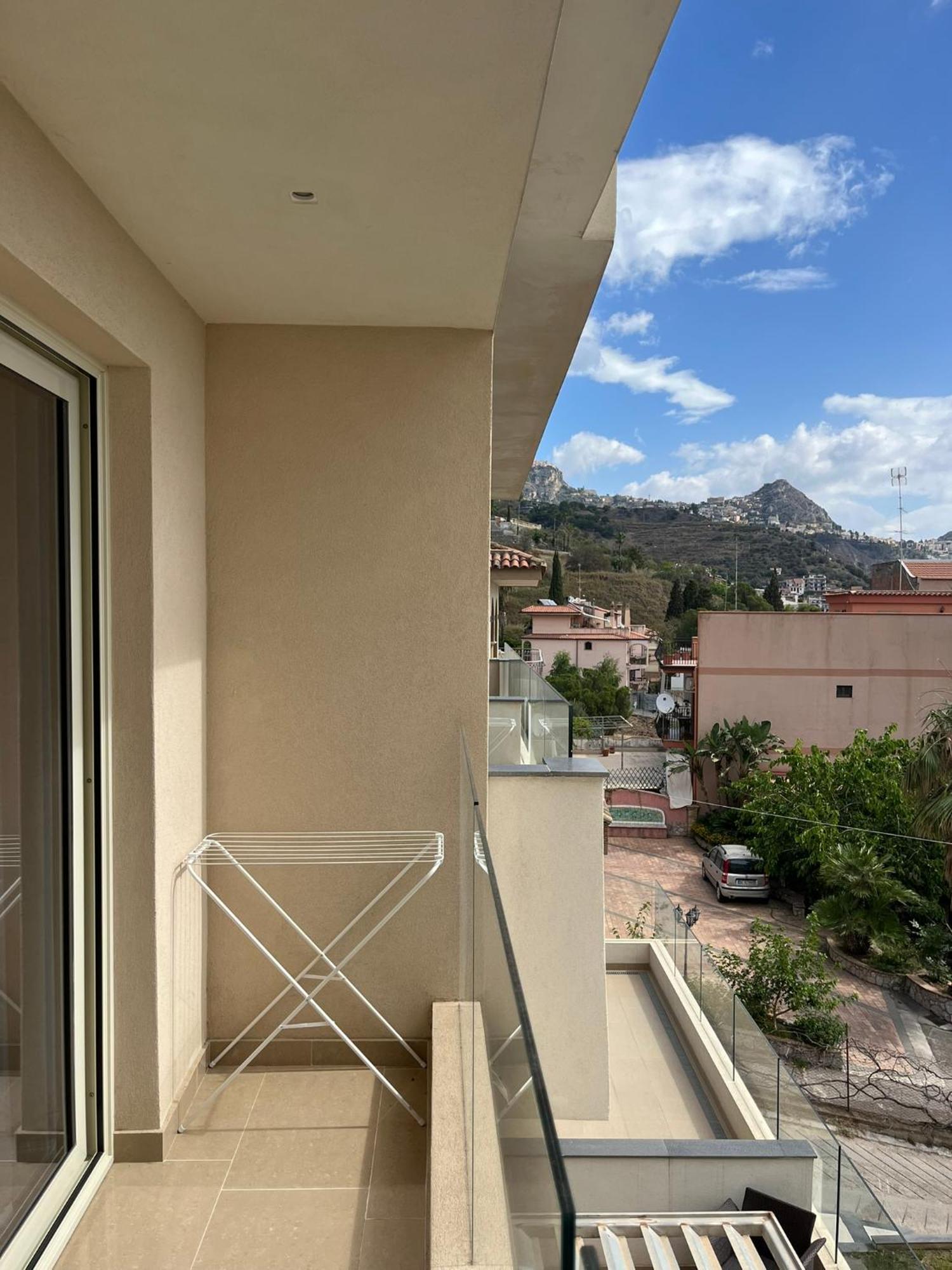 Ig - "Villa Don Antonio" Apartments Джардини-Наксос Экстерьер фото